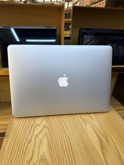 MacBook Pro 1286 🔹 RAM: 8GB 🔹 Storage: 500GB HDD